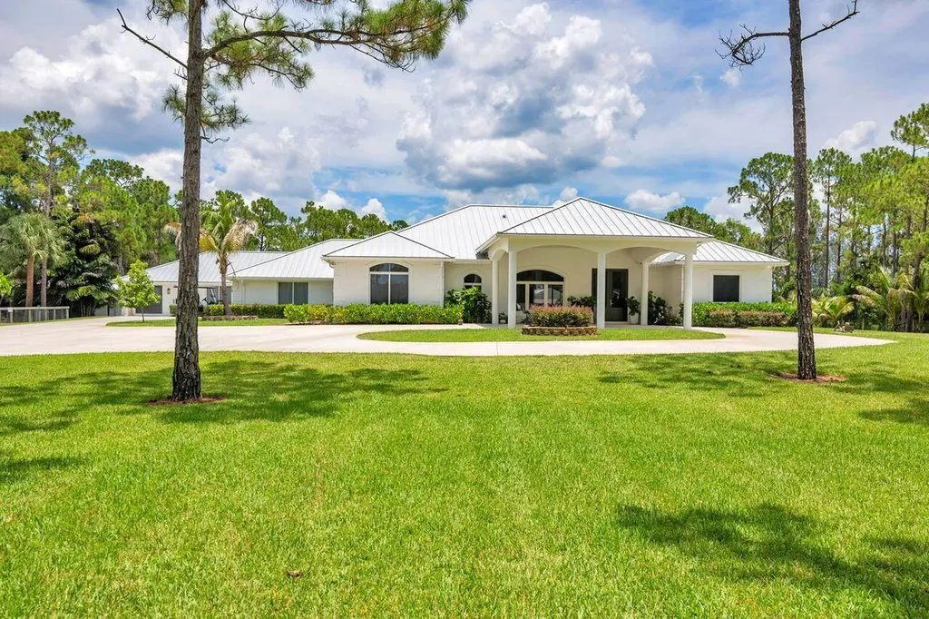 14819 Broken Arrow Place Palm Beach Gardens FL 33418