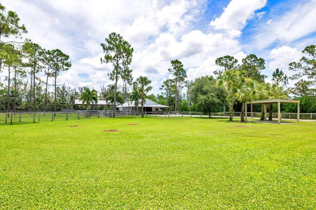 14819 Broken Arrow Place Palm Beach Gardens FL 33418