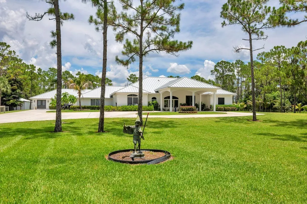 14819 Broken Arrow Place Palm Beach Gardens FL 33418