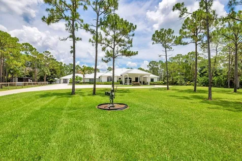 14819 Broken Arrow Place Palm Beach Gardens FL 33418
