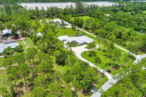 14819 Broken Arrow Place Palm Beach Gardens FL 33418