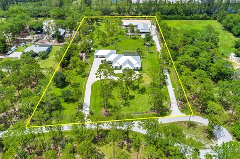 14819 Broken Arrow Place Palm Beach Gardens FL 33418