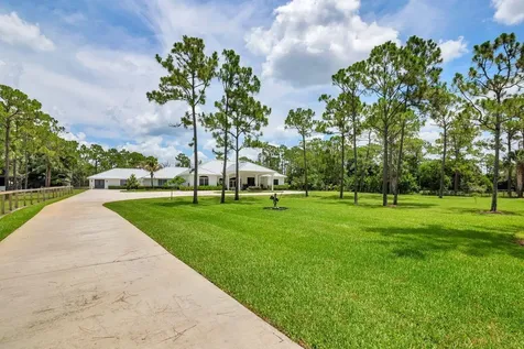 14819 Broken Arrow Place Palm Beach Gardens FL 33418