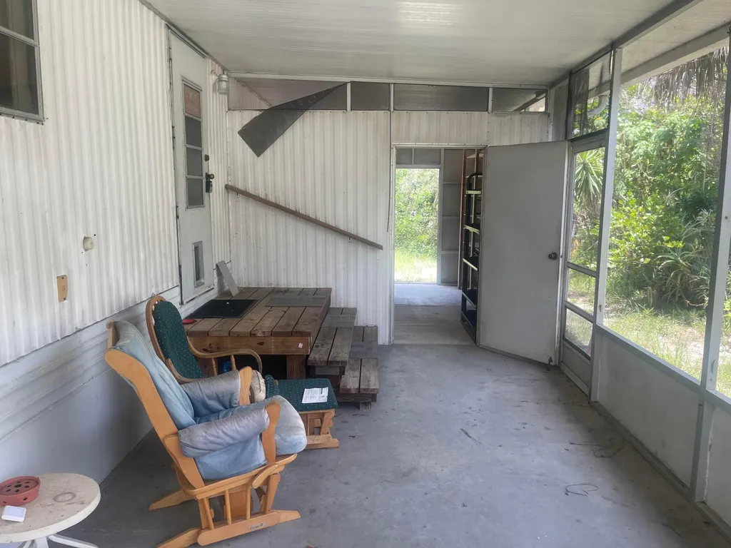 7961 SE Skylark Avenue Hobe Sound FL 33455