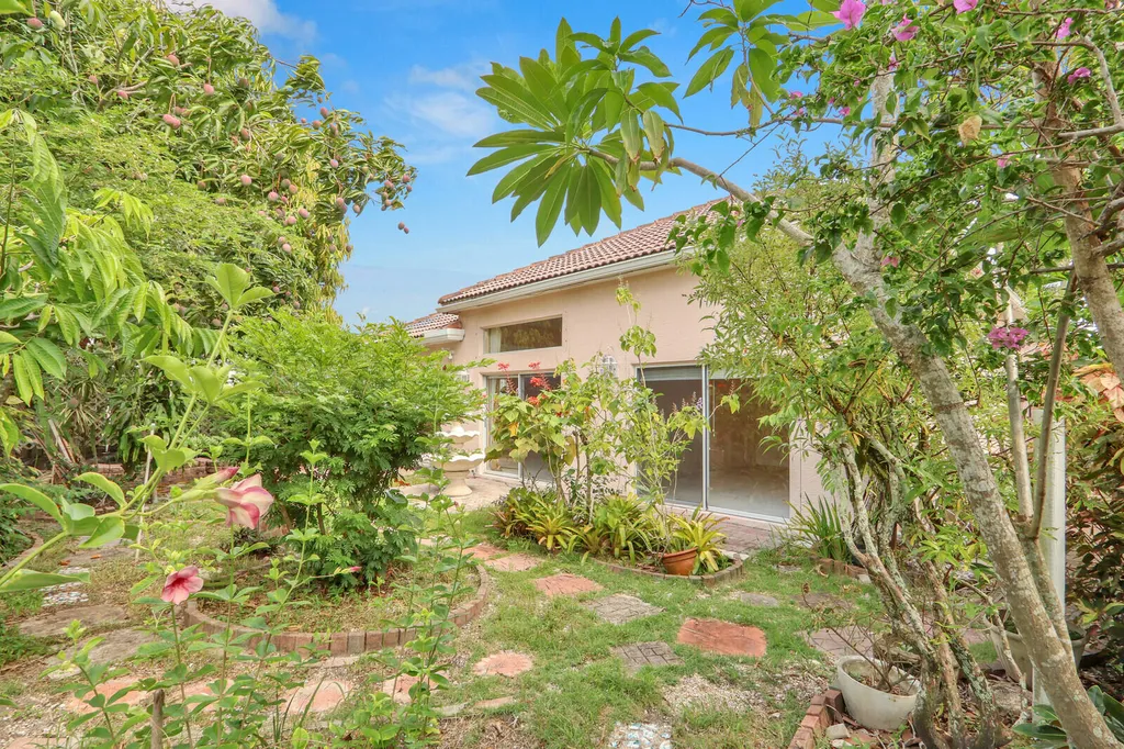 3167 El Camino West Palm Beach FL 33409