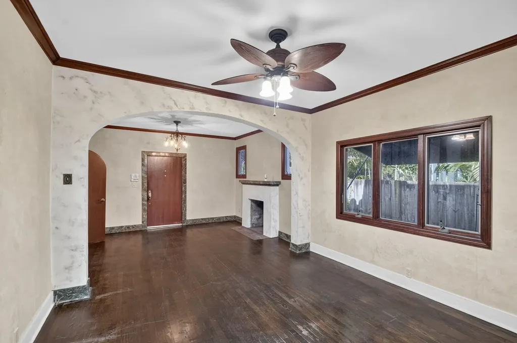 109 George Bush Boulevard Delray Beach FL 33444