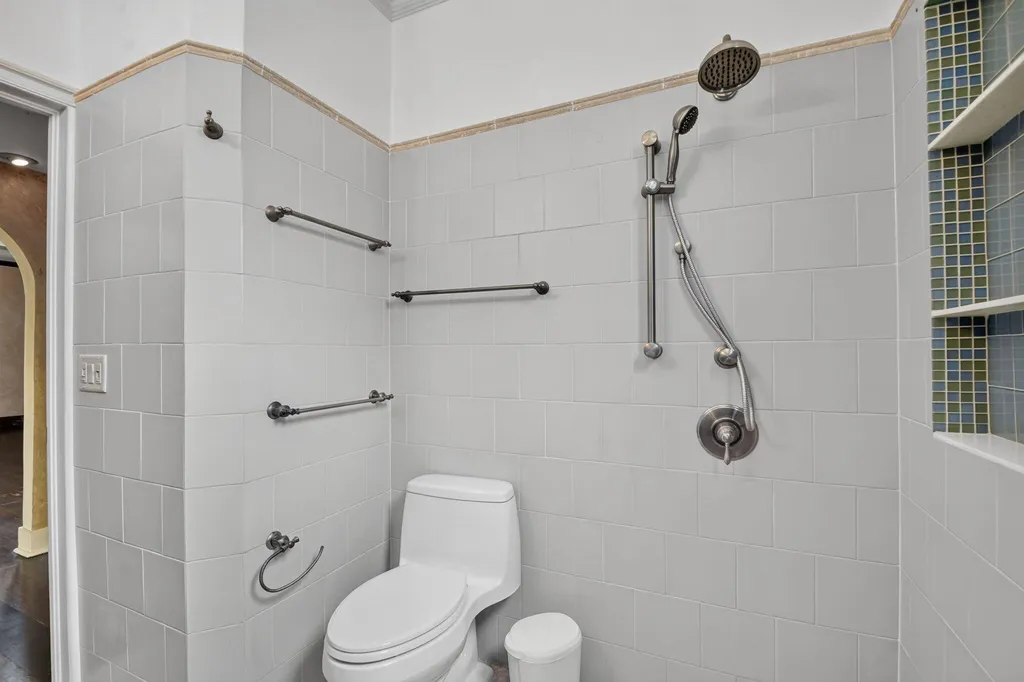 109 George Bush Boulevard Delray Beach FL 33444