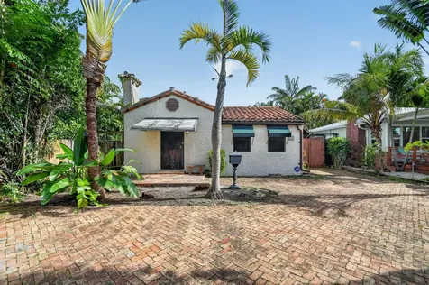 109 George Bush Boulevard Delray Beach FL 33444