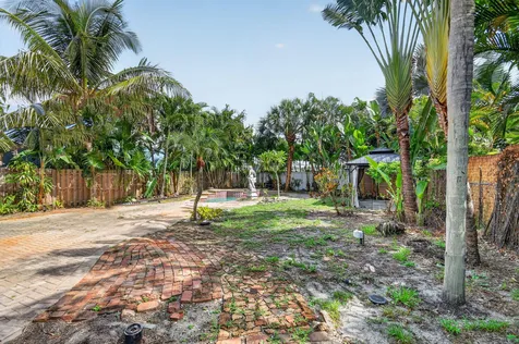 109 George Bush Boulevard Delray Beach FL 33444