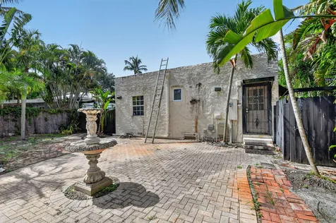 109 George Bush Boulevard Delray Beach FL 33444