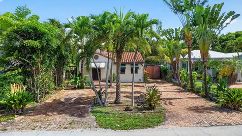 109 George Bush Boulevard Delray Beach FL 33444