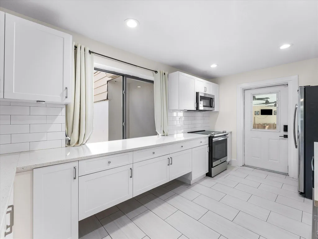 801 S B Street Lake Worth Beach FL 33460