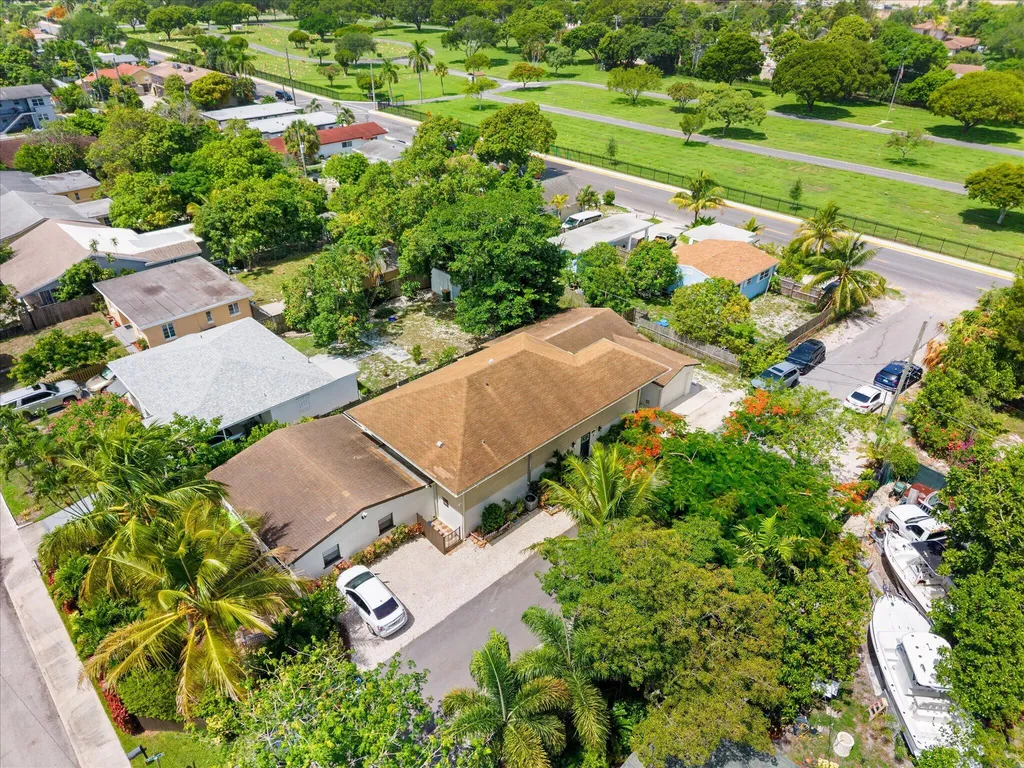 801 S B Street Lake Worth Beach FL 33460