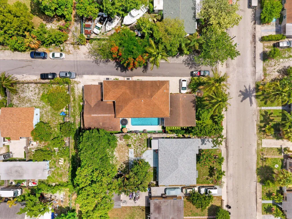 801 S B Street Lake Worth Beach FL 33460