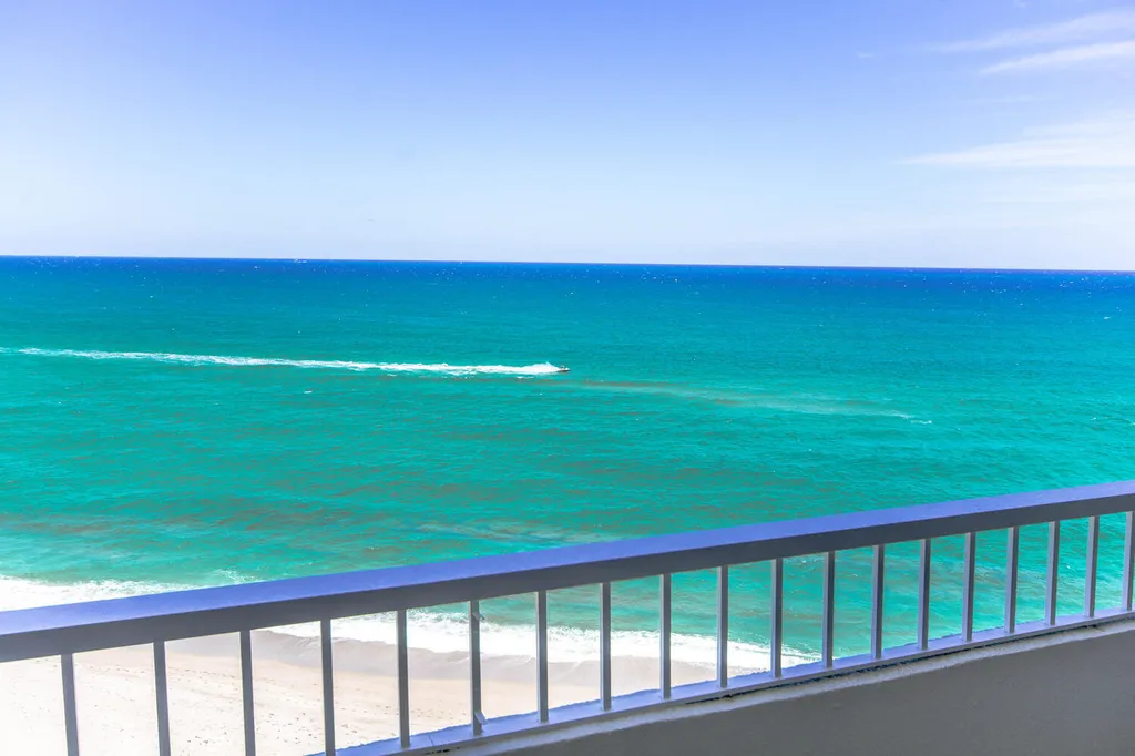 5540 N Ocean Drive Riviera Beach FL 33404