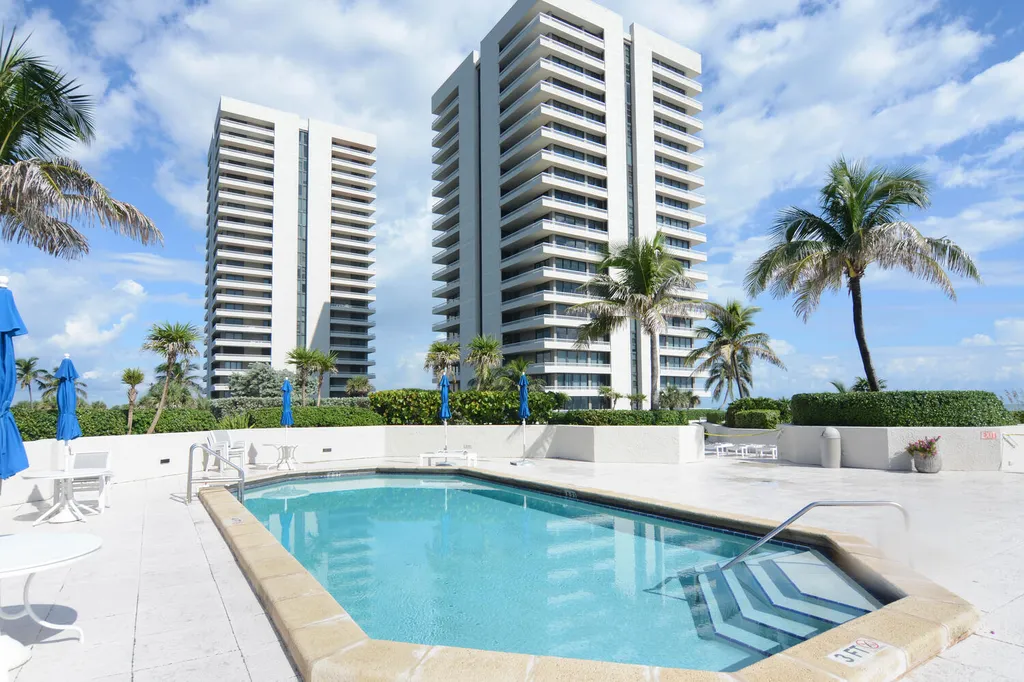 5540 N Ocean Drive Riviera Beach FL 33404