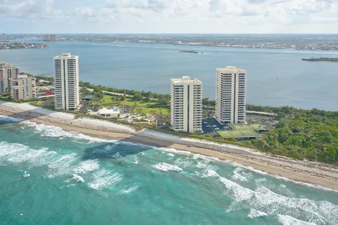 5540 N Ocean Drive Riviera Beach FL 33404