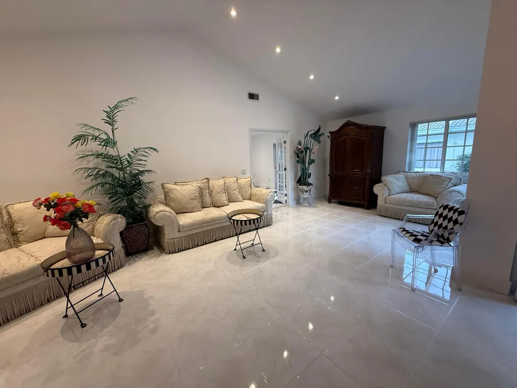 6105 Via Laguna Lane Boca Raton FL 33433