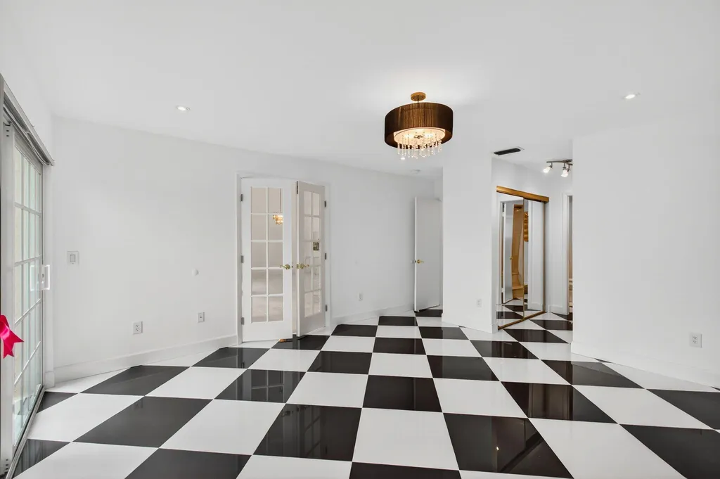 6105 Via Laguna Lane Boca Raton FL 33433