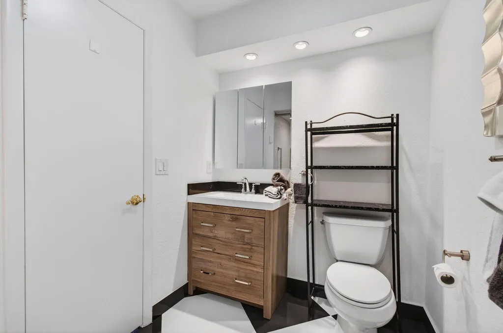 6105 Via Laguna Lane Boca Raton FL 33433