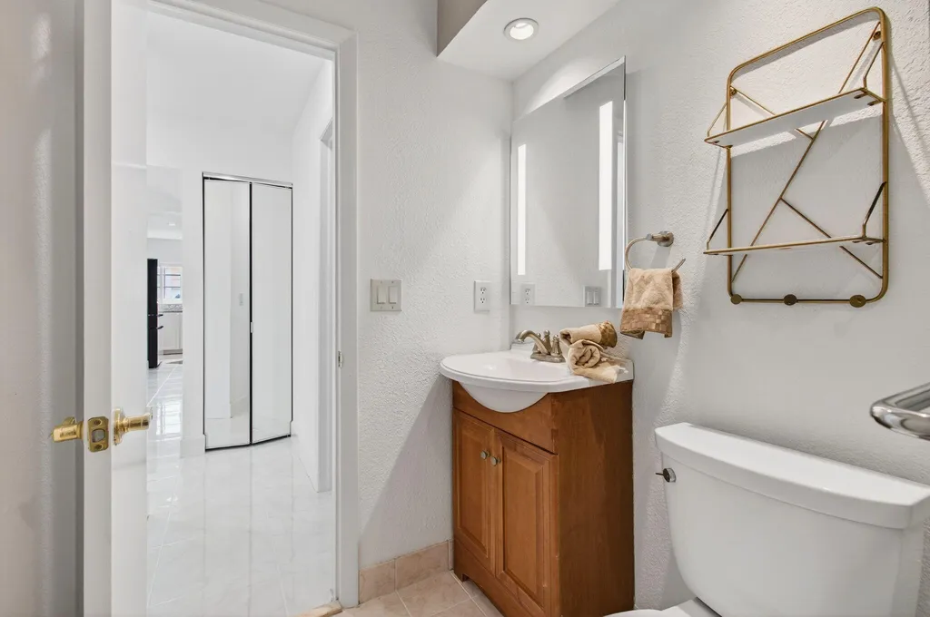 6105 Via Laguna Lane Boca Raton FL 33433