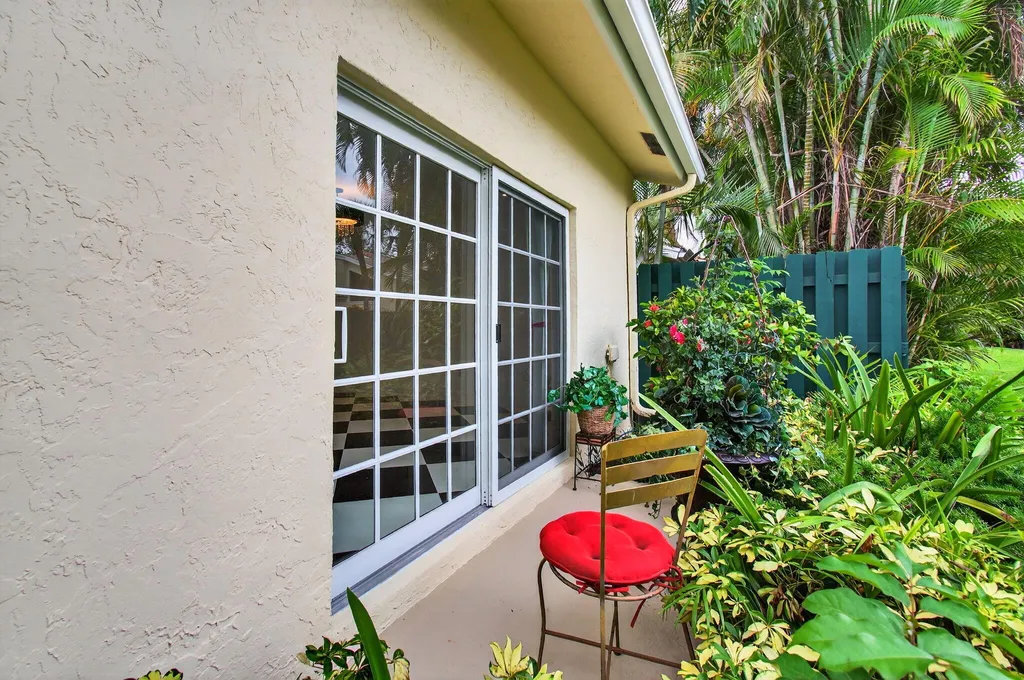 6105 Via Laguna Lane Boca Raton FL 33433