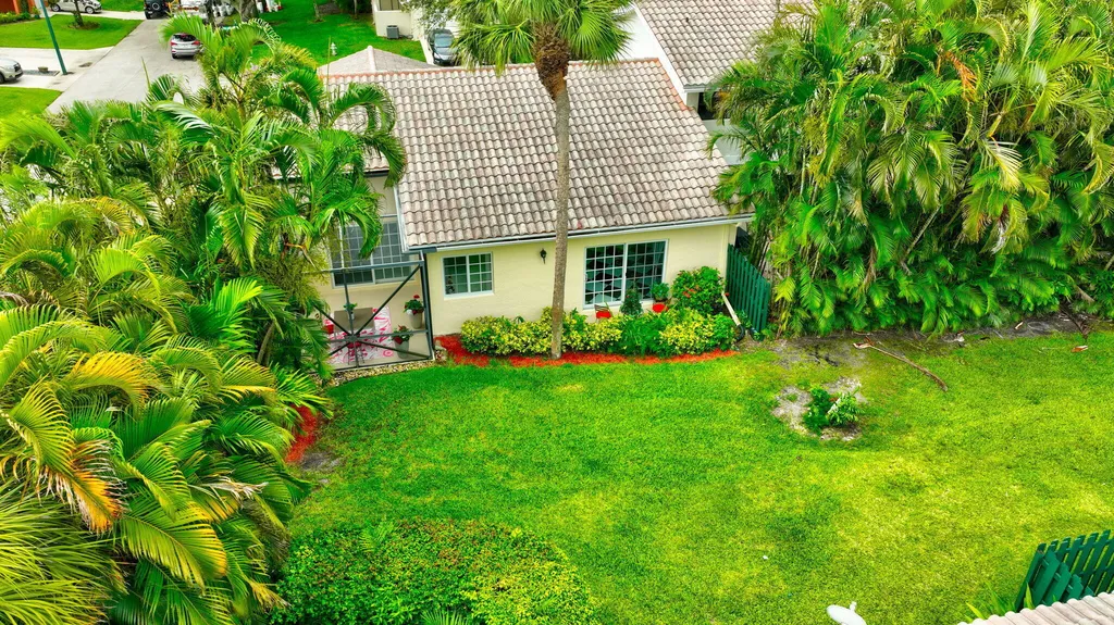 6105 Via Laguna Lane Boca Raton FL 33433