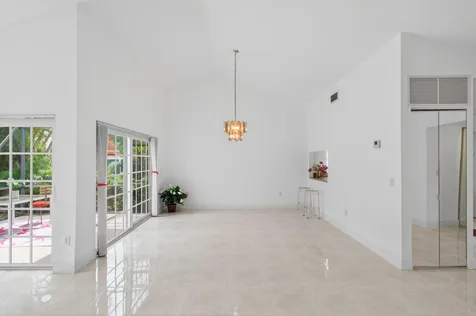6105 Via Laguna Lane Boca Raton FL 33433