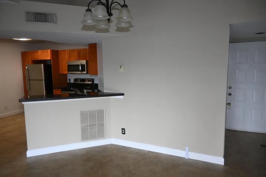 8721 Wiles Road SE Coral Springs FL 33067