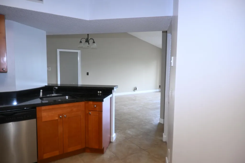 8721 Wiles Road SE Coral Springs FL 33067
