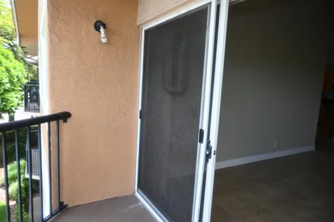 8721 Wiles Road SE Coral Springs FL 33067