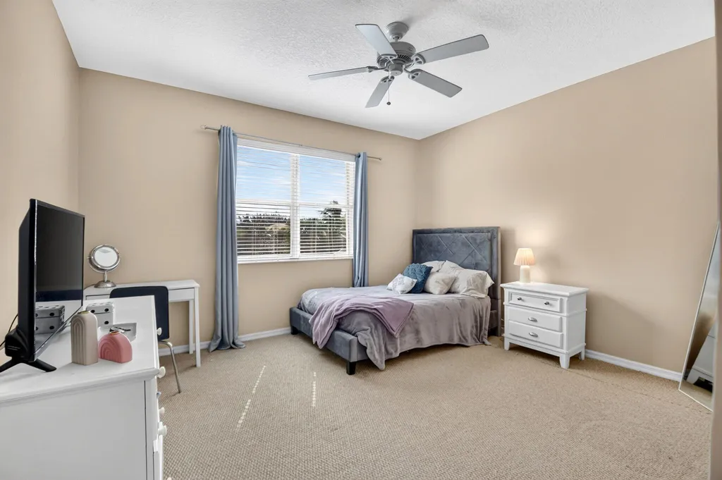 7228 Via Leonardo Lake Worth FL 33467