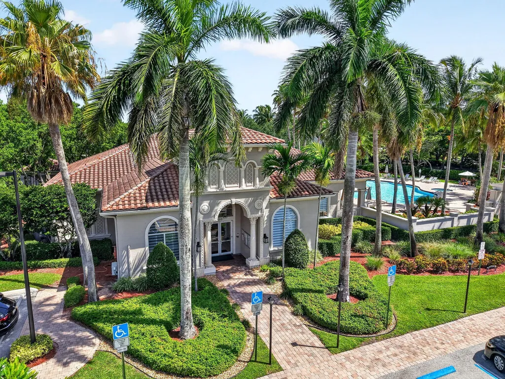 7228 Via Leonardo Lake Worth FL 33467