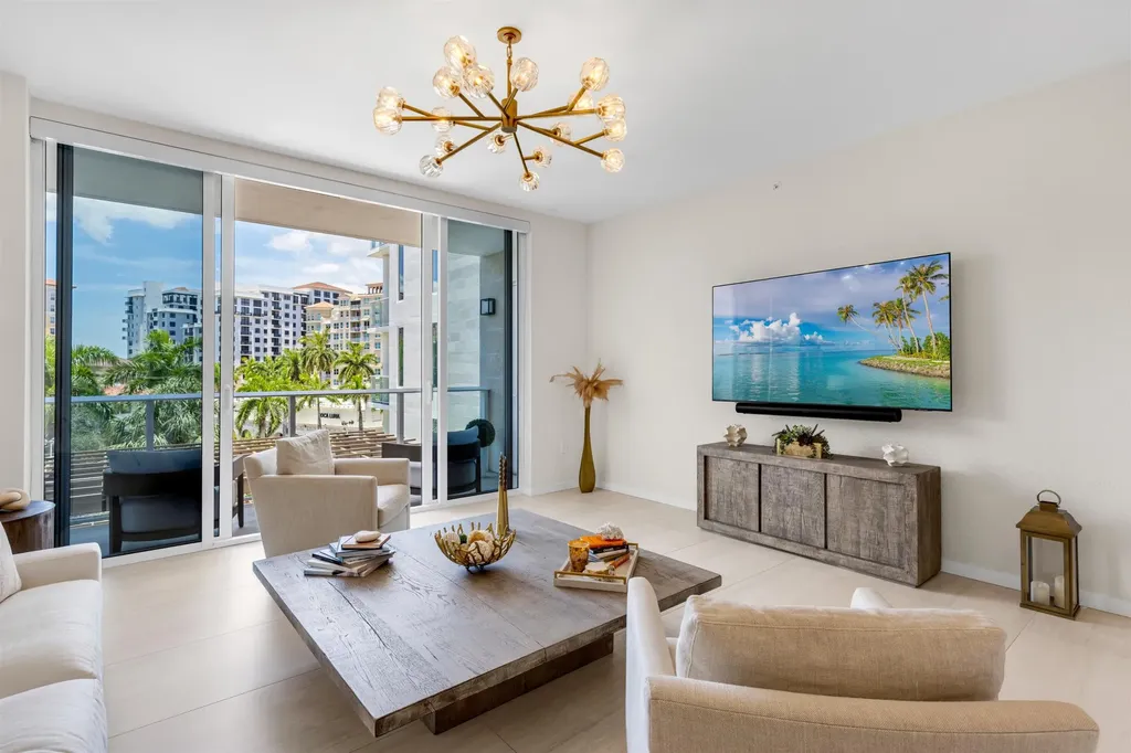 200 SE Mizner Boulevard Boca Raton FL 33432