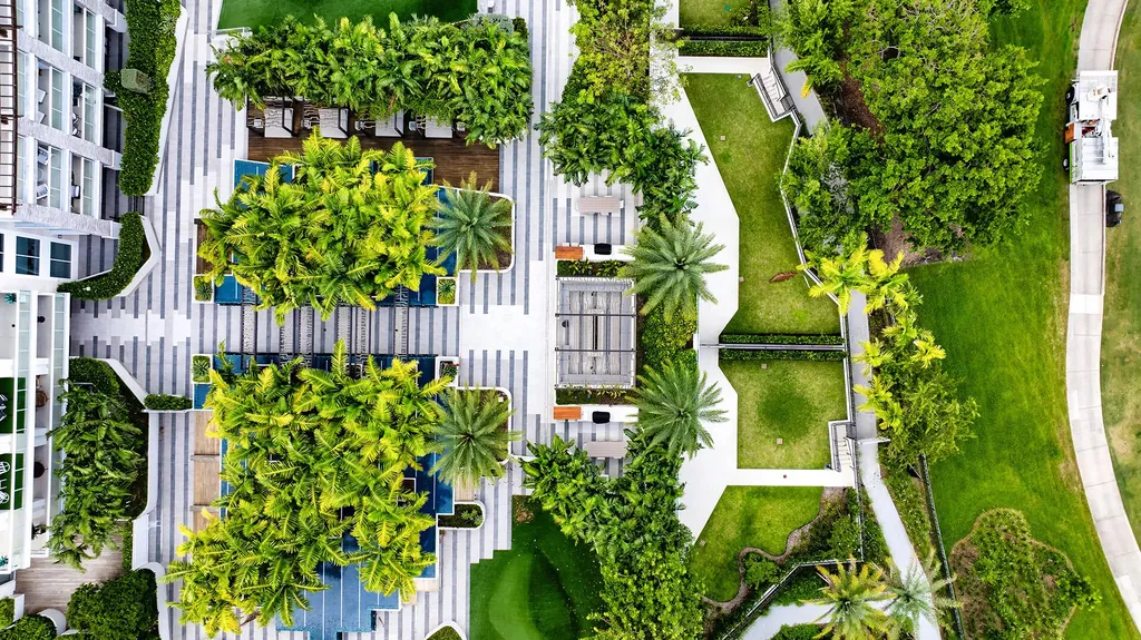 200 SE Mizner Boulevard Boca Raton FL 33432