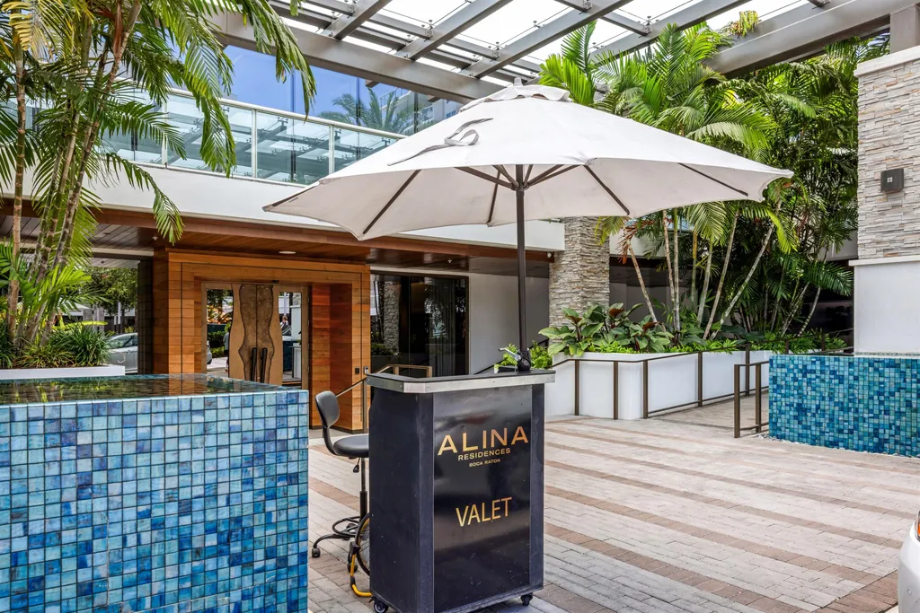 200 SE Mizner Boulevard Boca Raton FL 33432