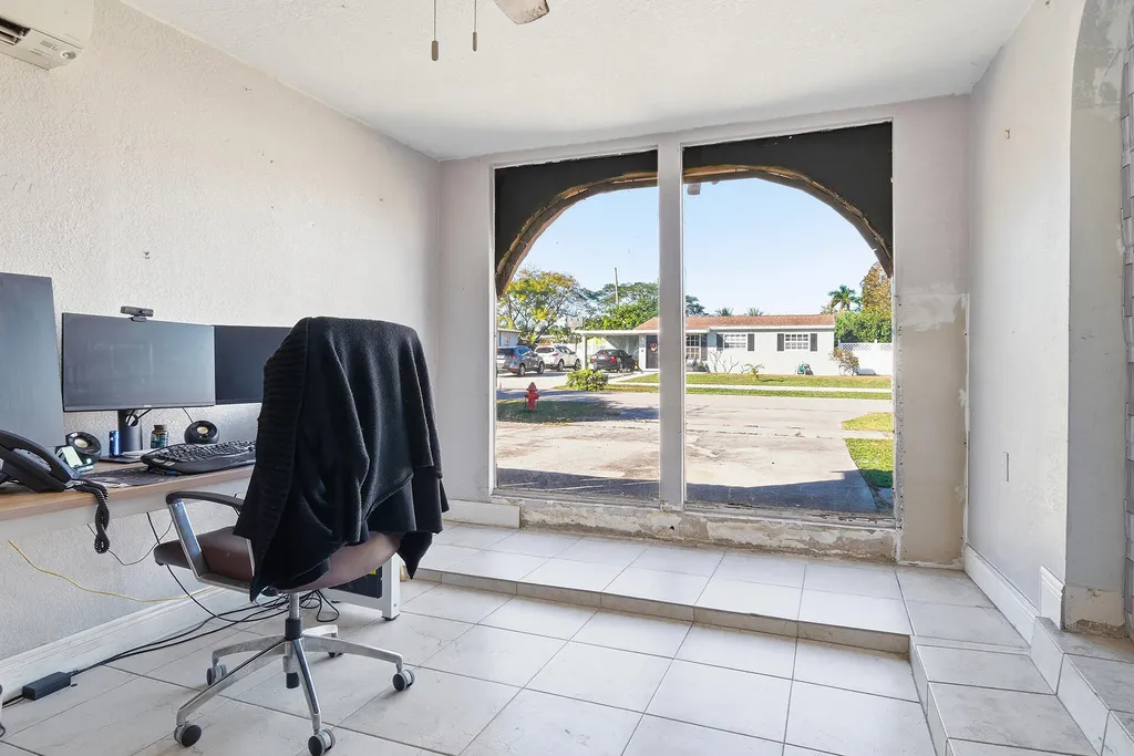 333 Mid Pines Road Palm Springs FL 33461