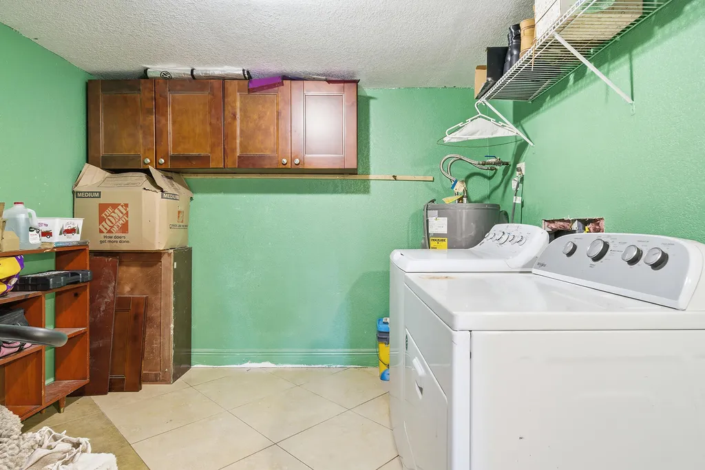 333 Mid Pines Road Palm Springs FL 33461
