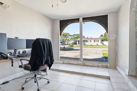 333 Mid Pines Road Palm Springs FL 33461