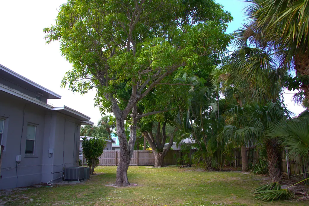 5701 N Flagler Drive West Palm Beach FL 33407