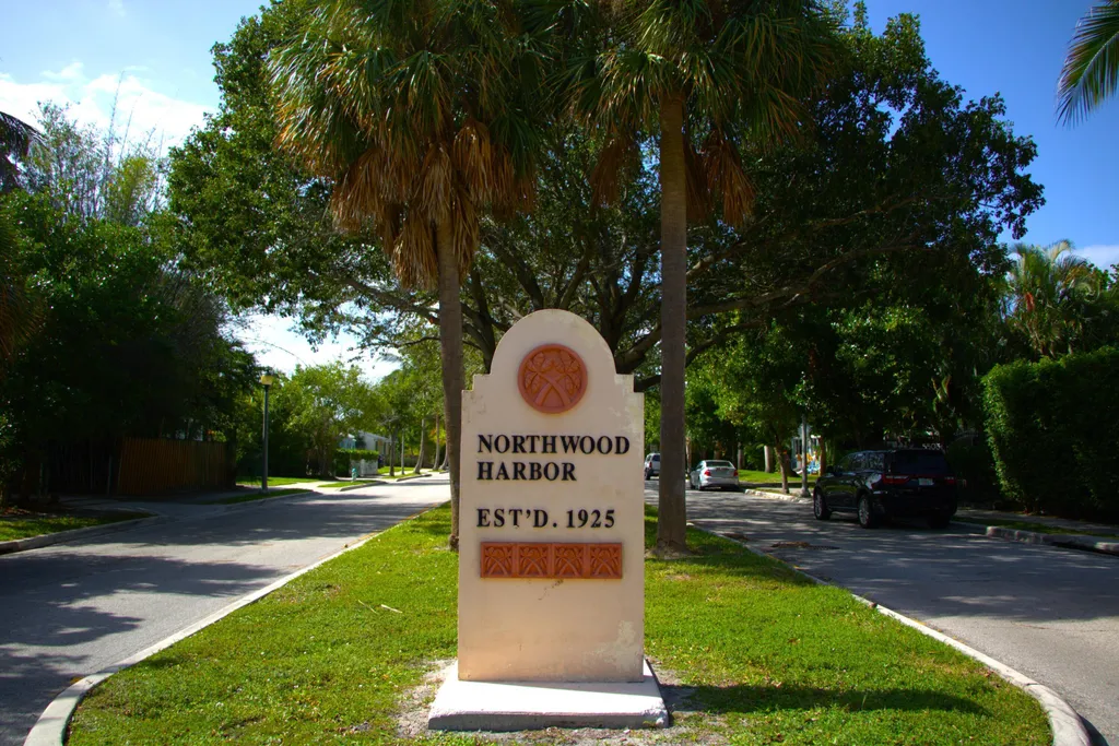 5701 N Flagler Drive West Palm Beach FL 33407