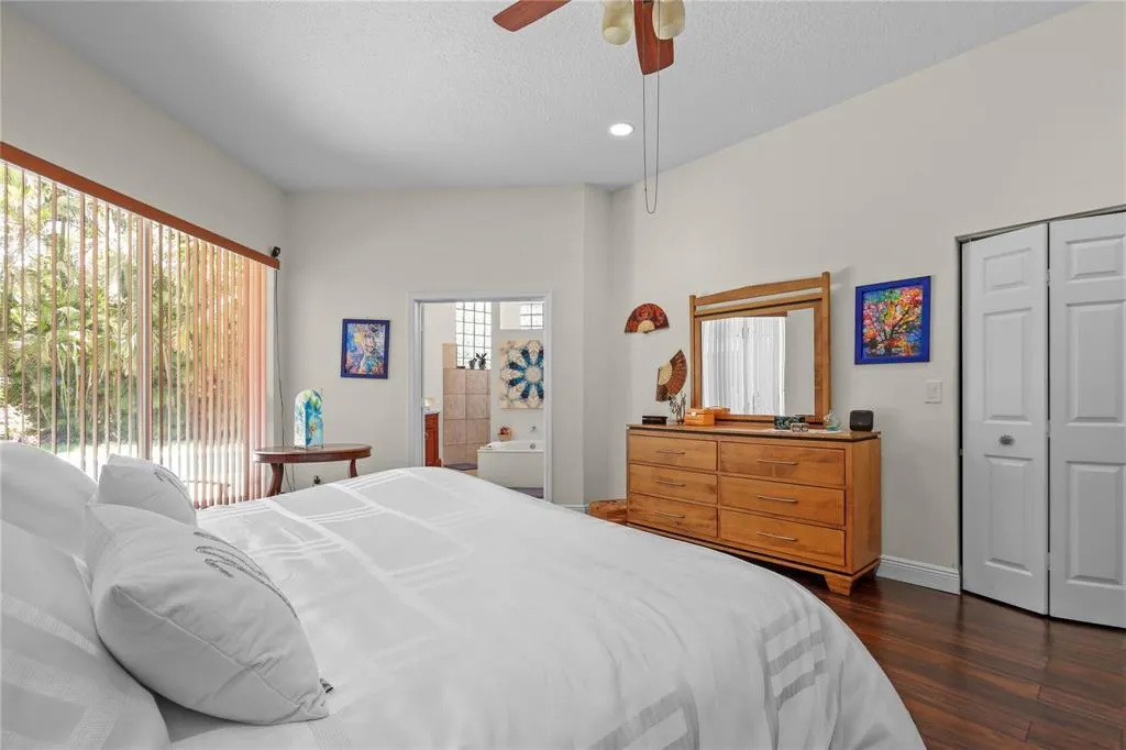 6421 NW 41st Street Coral Springs FL 33067