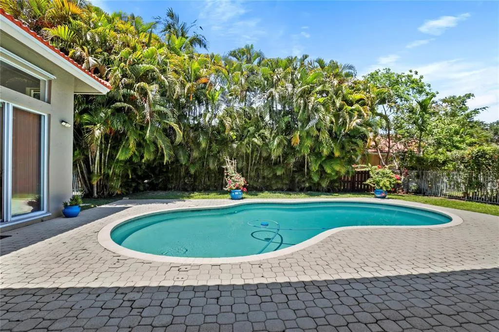 6421 NW 41st Street Coral Springs FL 33067