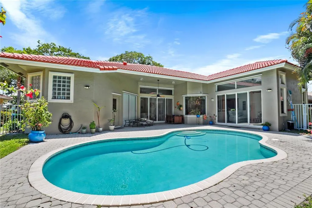 6421 NW 41st Street Coral Springs FL 33067