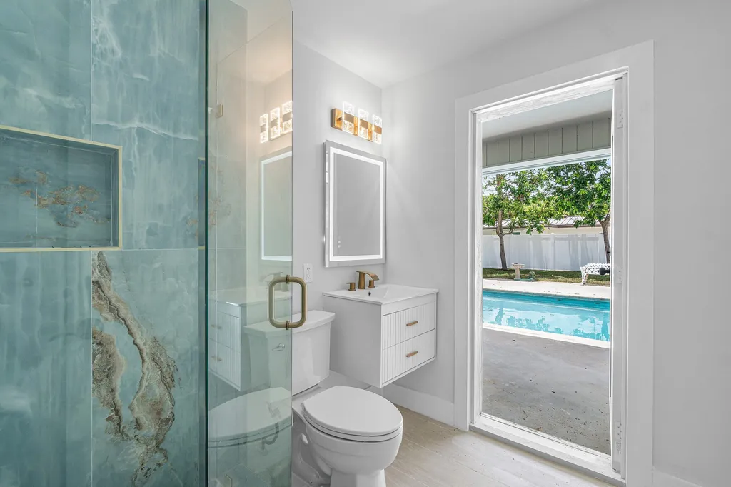 723 SW 27th Terrace Boynton Beach FL 33435