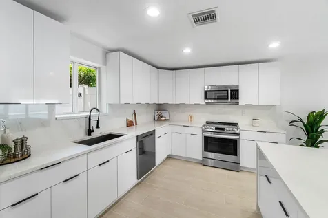 723 SW 27th Terrace Boynton Beach FL 33435