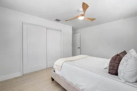 723 SW 27th Terrace Boynton Beach FL 33435