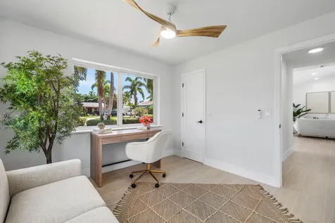 723 SW 27th Terrace Boynton Beach FL 33435