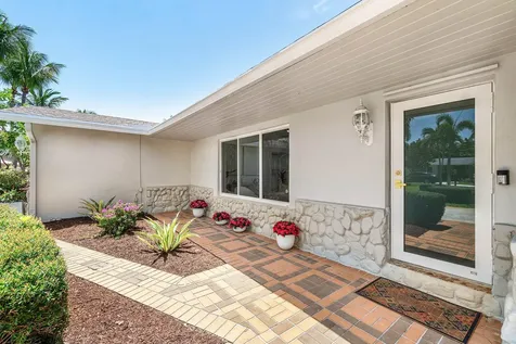 723 SW 27th Terrace Boynton Beach FL 33435
