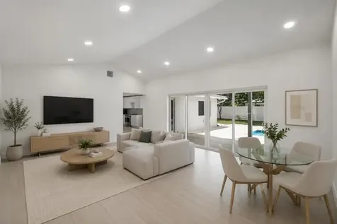 723 SW 27th Terrace Boynton Beach FL 33435